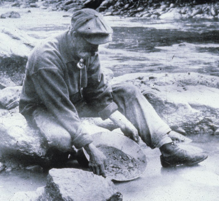 goldpanning