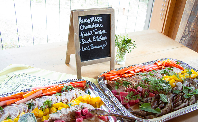 Retreats-dining-11.jpg
