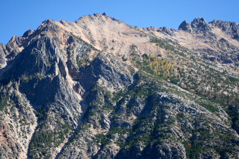 2027_HikingGeologicMysteries_inset2.jpg