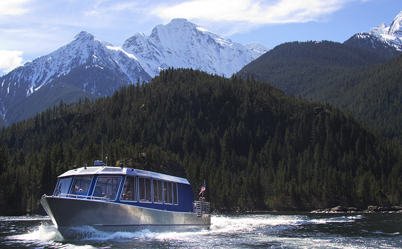 Diablo Lake Fall Morning Cruises
